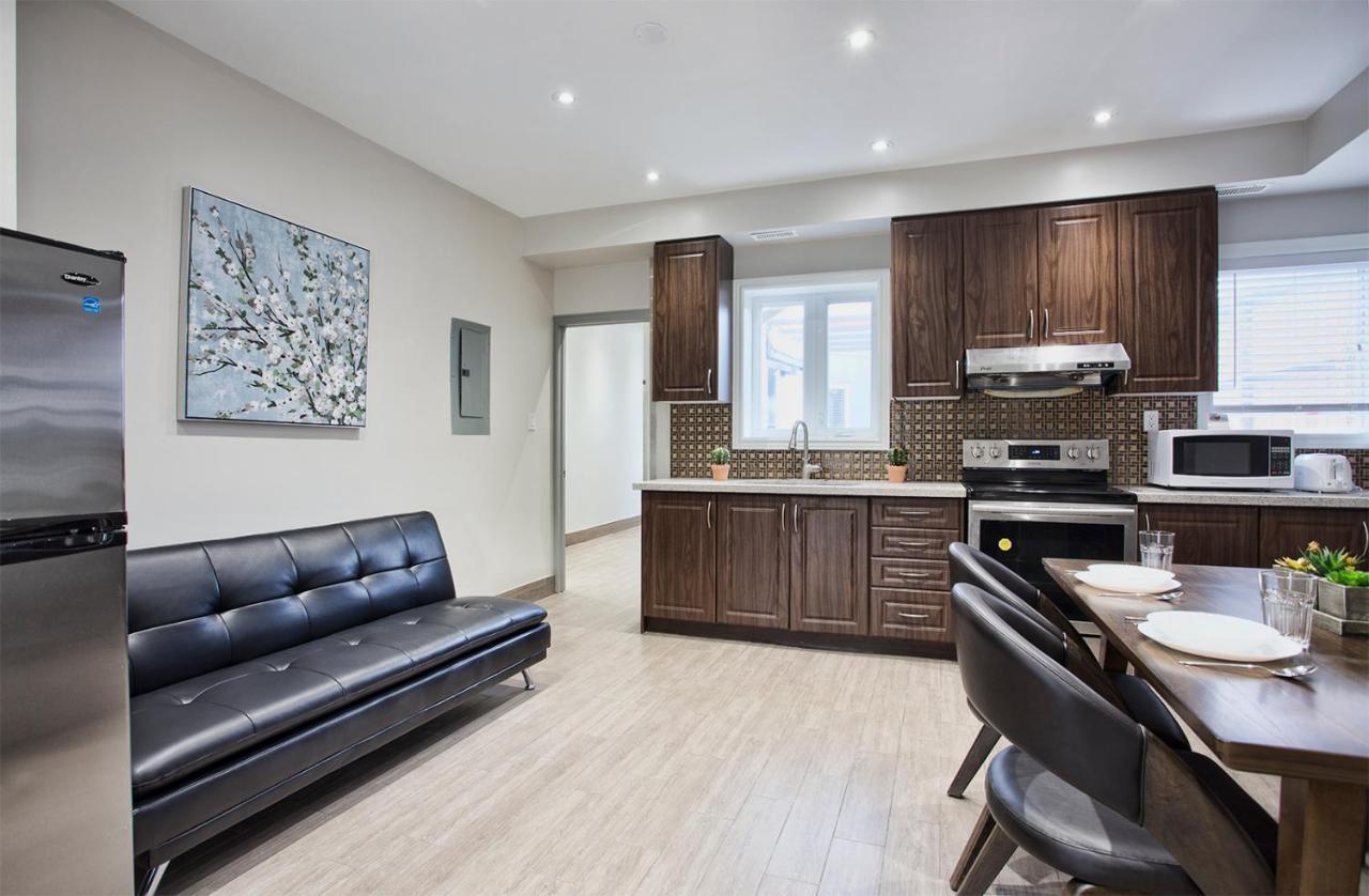 Toronto Rooms And Suites Luaran gambar