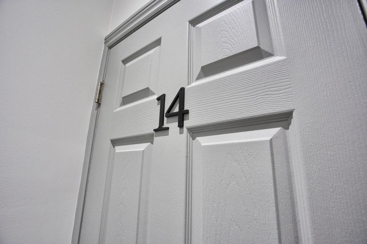 Toronto Rooms And Suites Luaran gambar