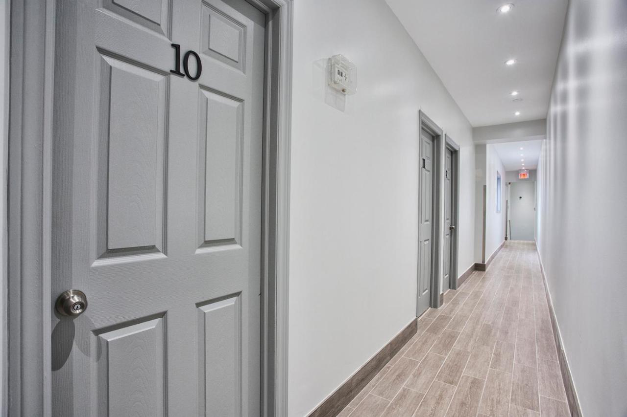 Toronto Rooms And Suites Luaran gambar