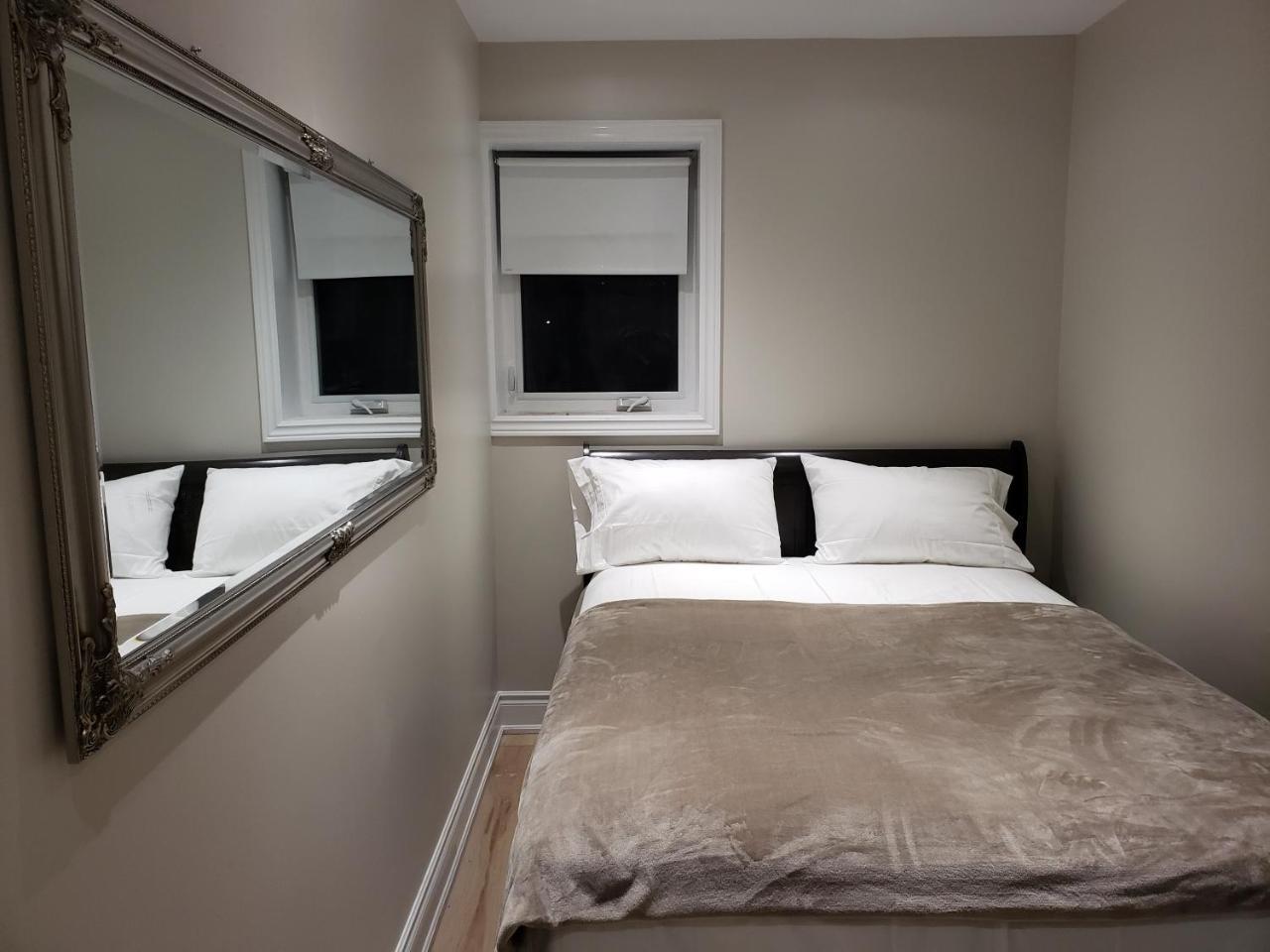 Toronto Rooms And Suites Luaran gambar