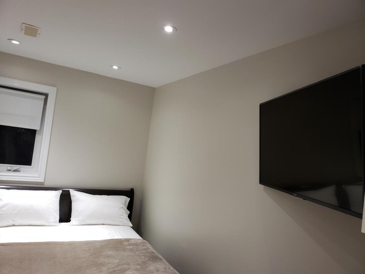 Toronto Rooms And Suites Luaran gambar