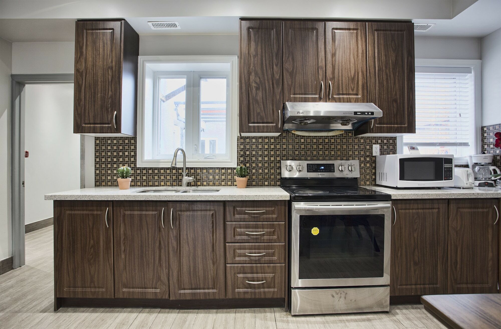 Toronto Rooms And Suites Luaran gambar